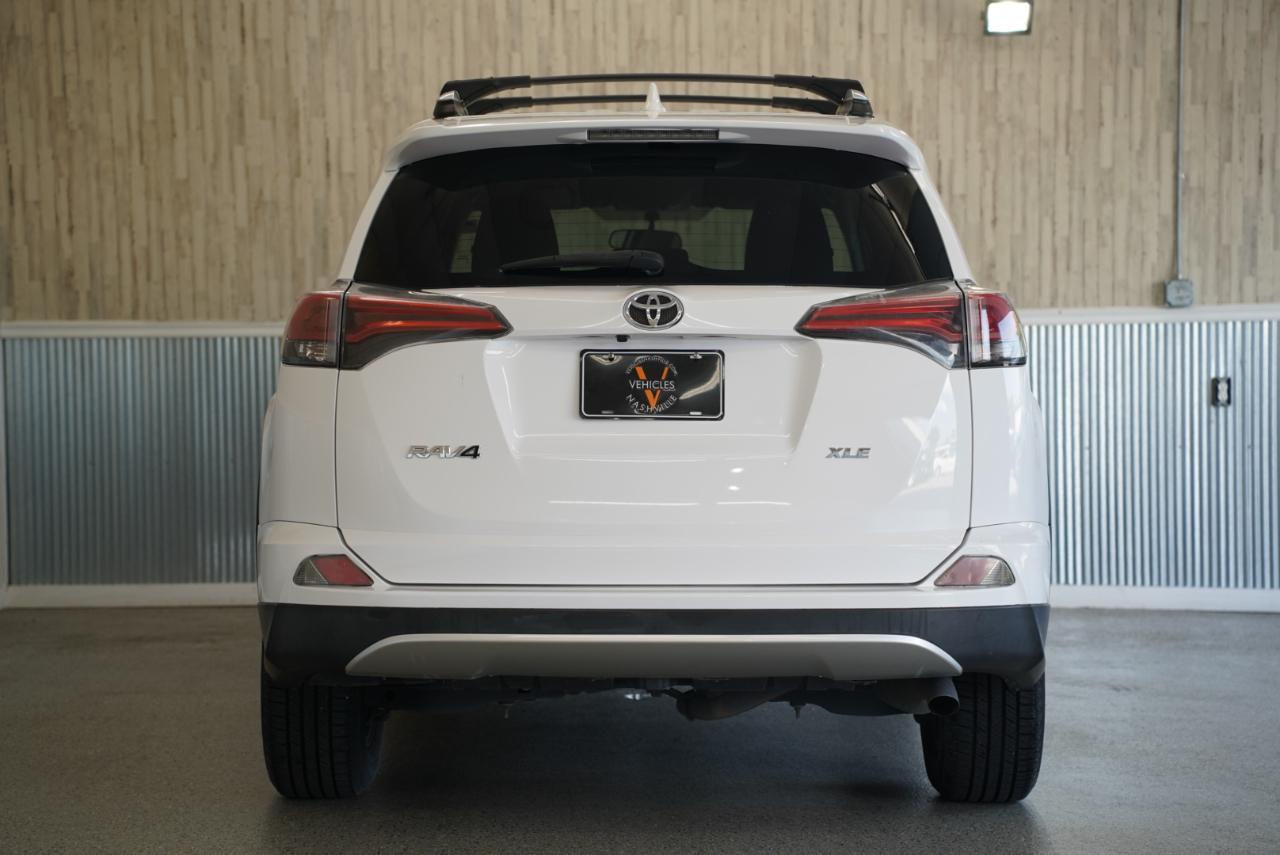 Toyota RAV4 FWD 4dr XLE (Natl) 2016