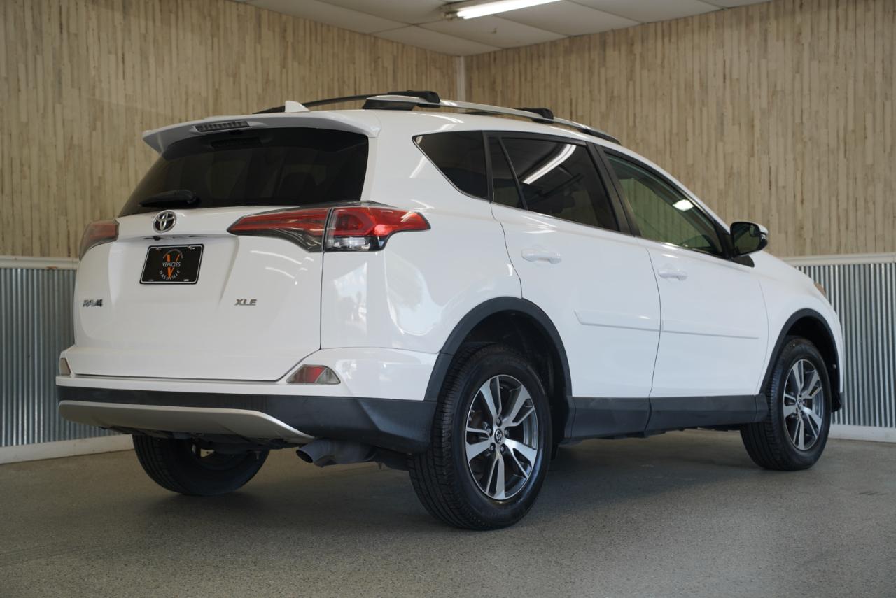 Toyota RAV4 FWD 4dr XLE (Natl) 2016