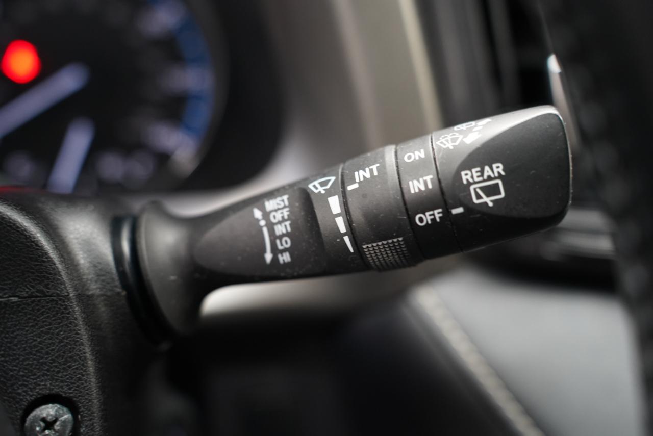 Toyota RAV4 FWD 4dr XLE (Natl) 2016