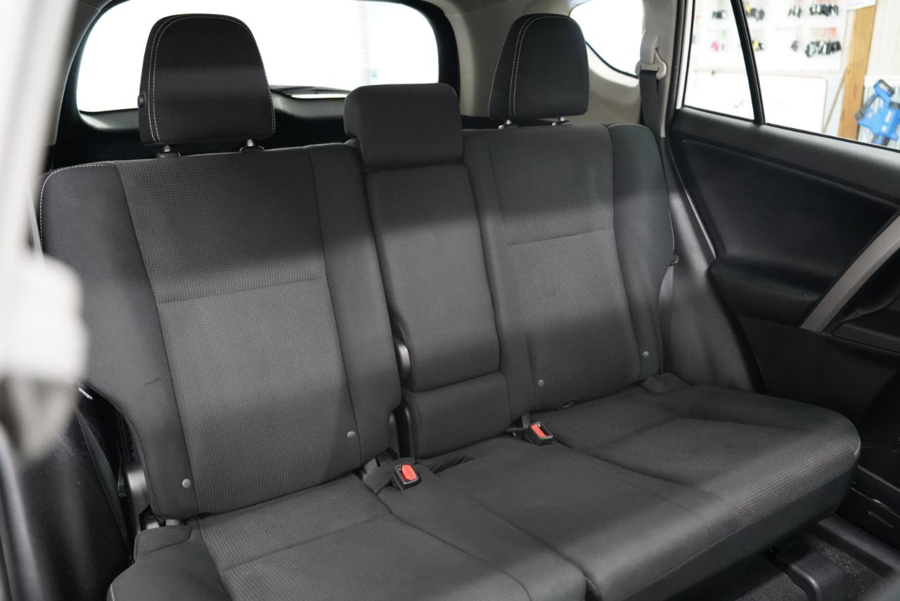 Toyota RAV4 FWD 4dr XLE (Natl) 2016