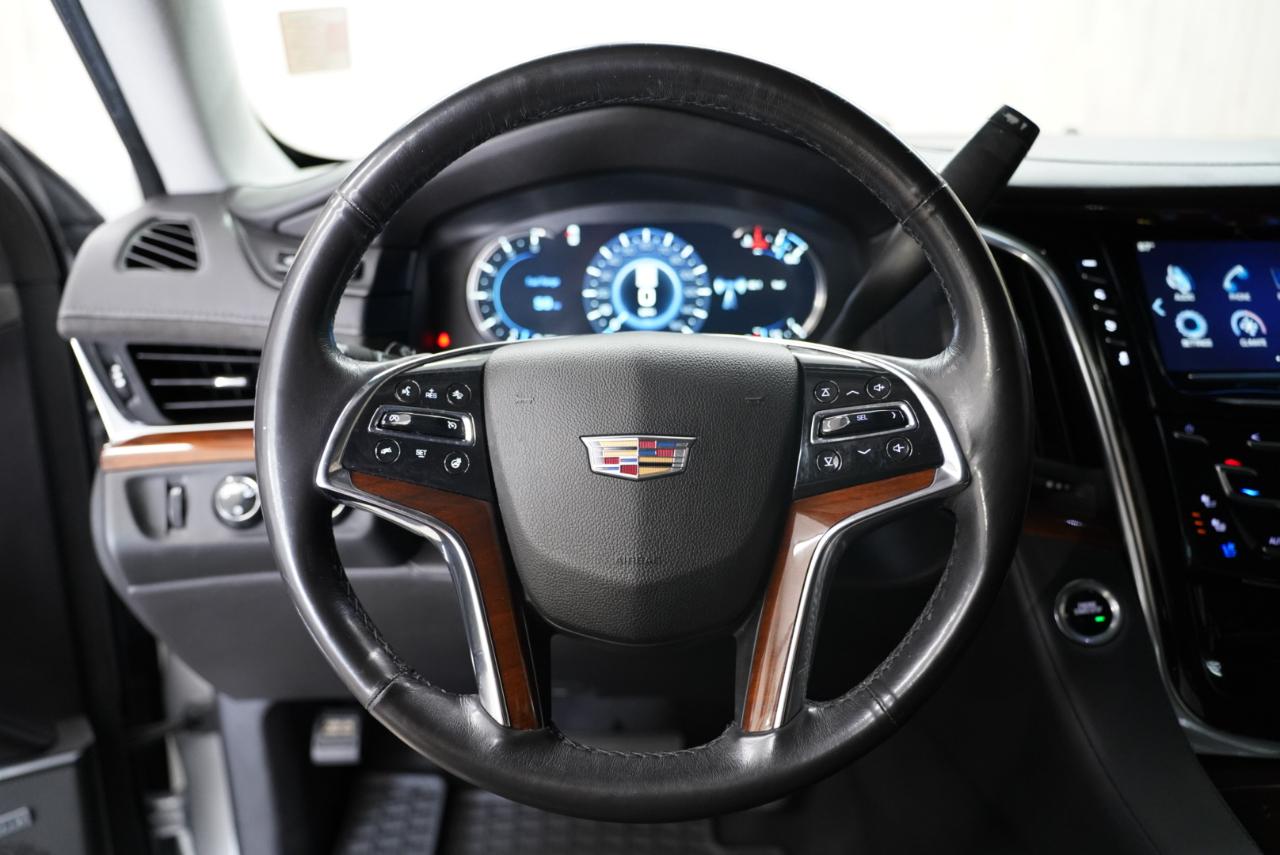 Cadillac Escalade 4WD 4dr Luxury 2019