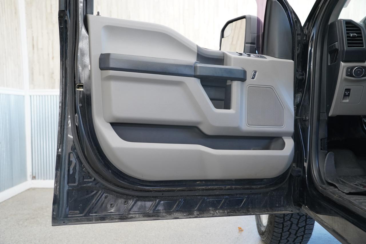 Ford F-150 2WD SuperCrew 157" XL 2016