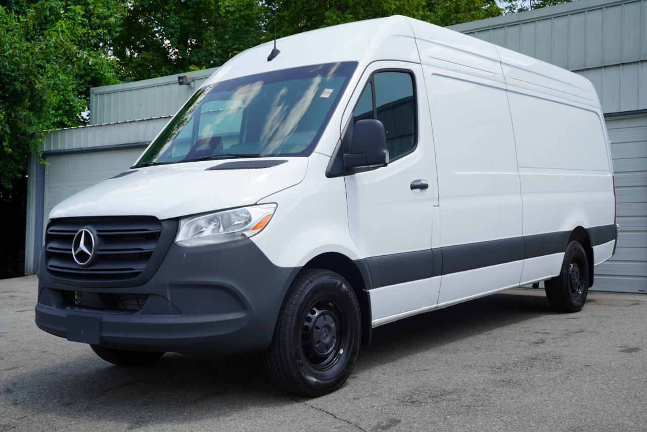 Mercedes-Benz Sprinter Cargo Van 2500 High Roof I4 Diesel 170" RWD 2025