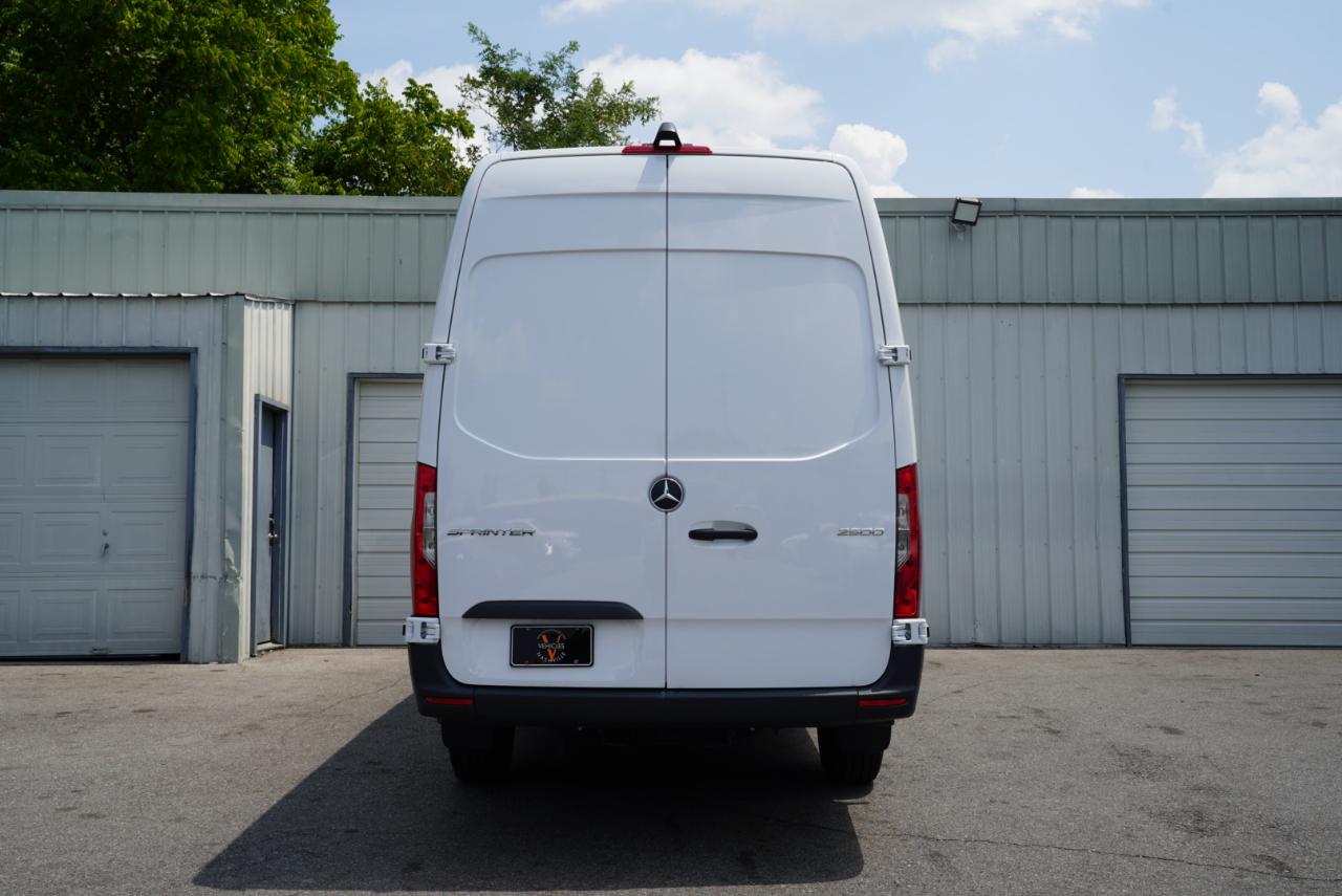 Mercedes-Benz Sprinter Cargo Van 2500 High Roof I4 Diesel 170" RWD 2025