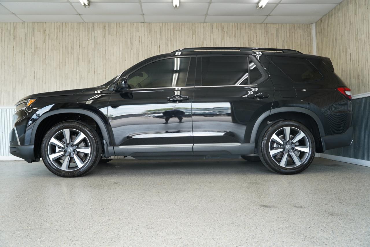 Honda Pilot Touring 2WD 2025