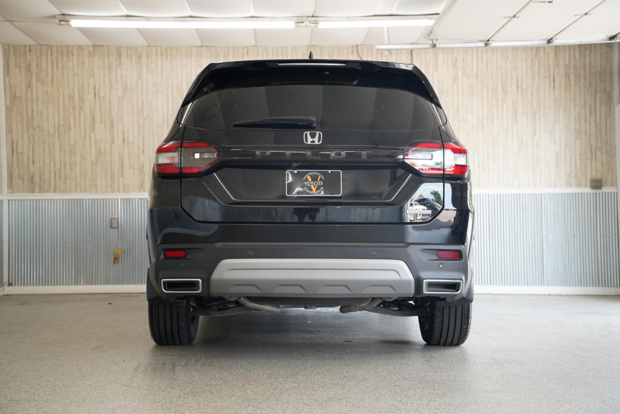 Honda Pilot Touring 2WD 2025