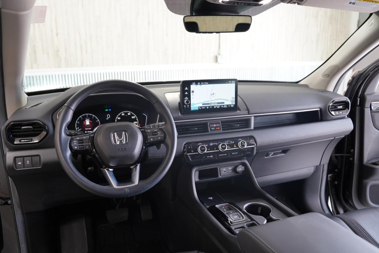 Honda Pilot Touring 2WD 2025