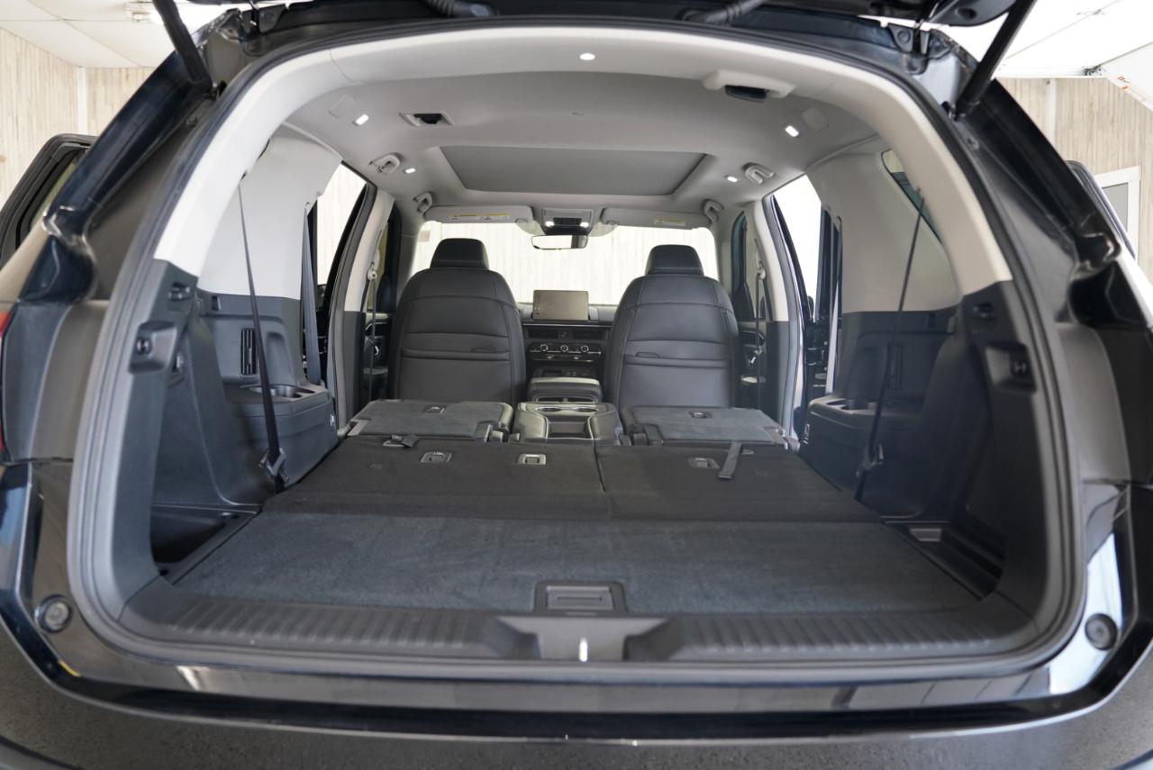 Honda Pilot Touring 2WD 2025