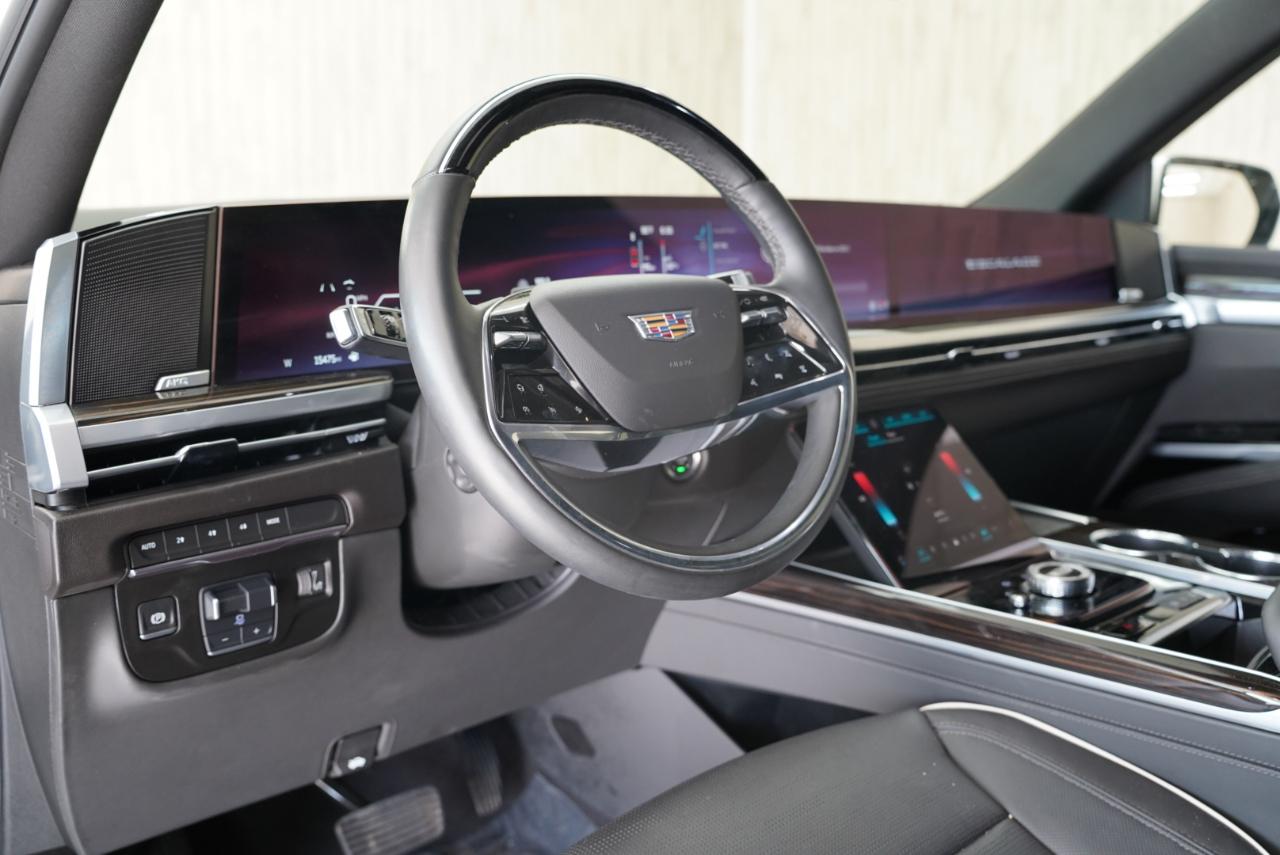 Cadillac Escalade 4WD 4dr Premium Luxury 2025