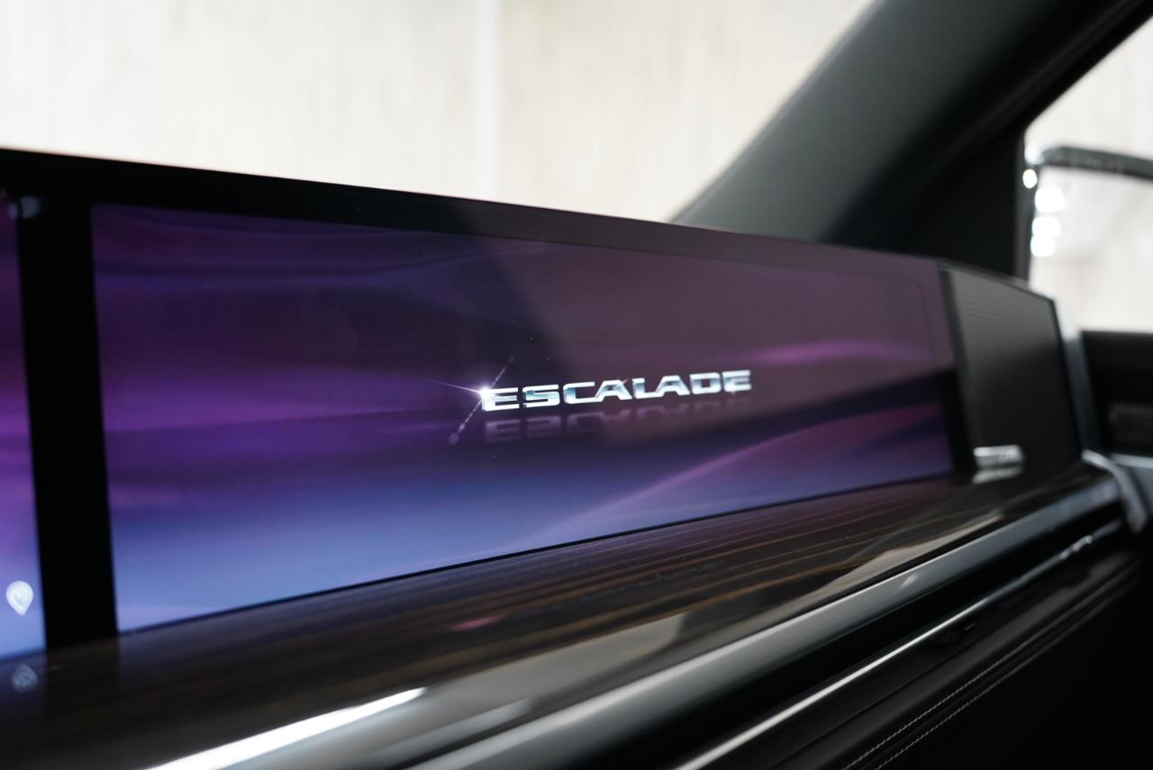 Cadillac Escalade 4WD 4dr Premium Luxury 2025