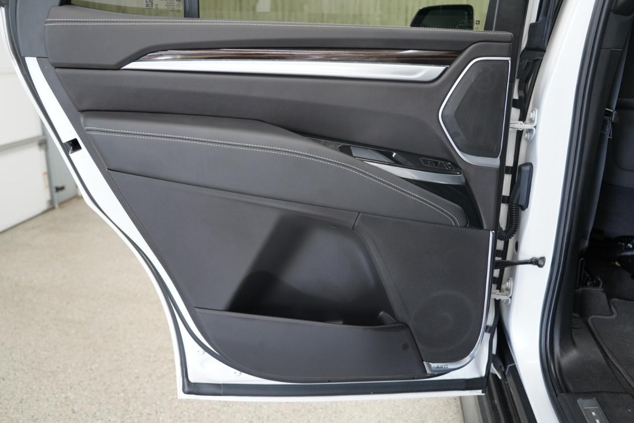 Cadillac Escalade 4WD 4dr Premium Luxury 2025