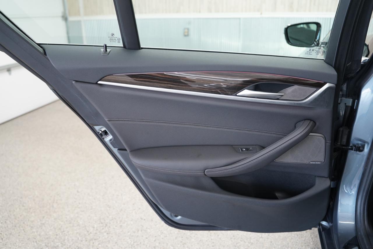 BMW 5 Series 530i Sedan 2021