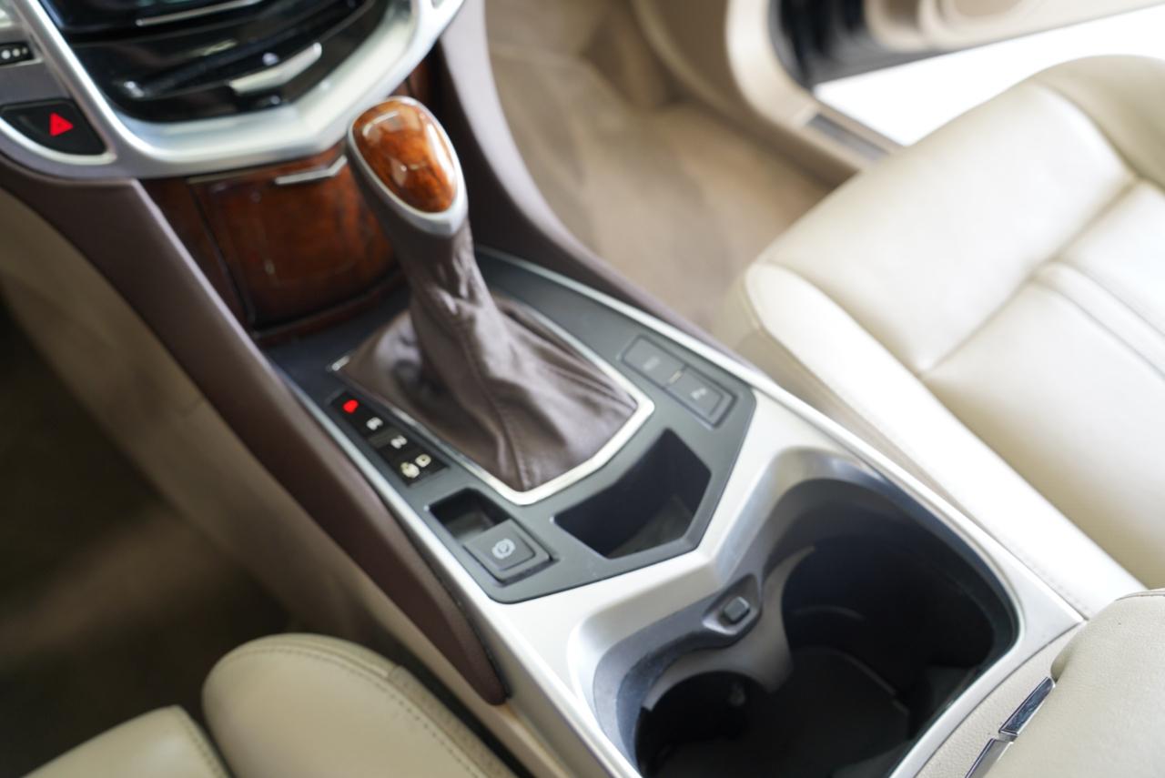 Cadillac SRX FWD 4dr Luxury Collection 2015