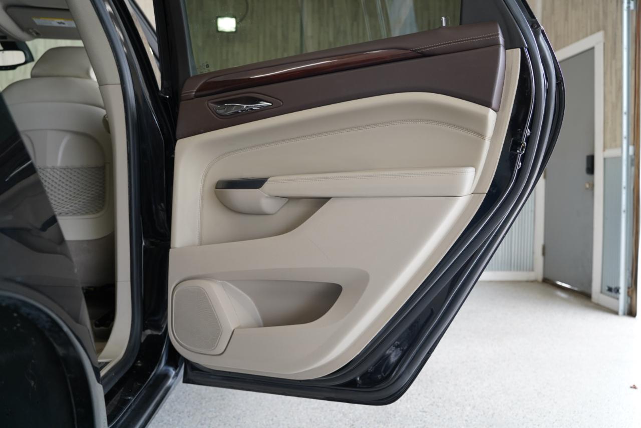 Cadillac SRX FWD 4dr Luxury Collection 2015