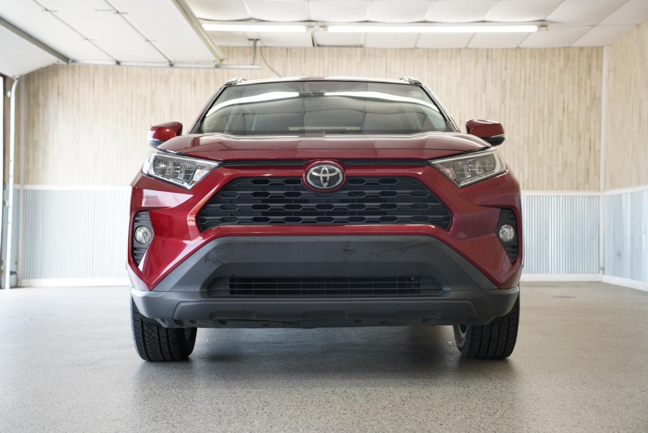 Toyota RAV4 XLE Premium FWD (Natl) 2019