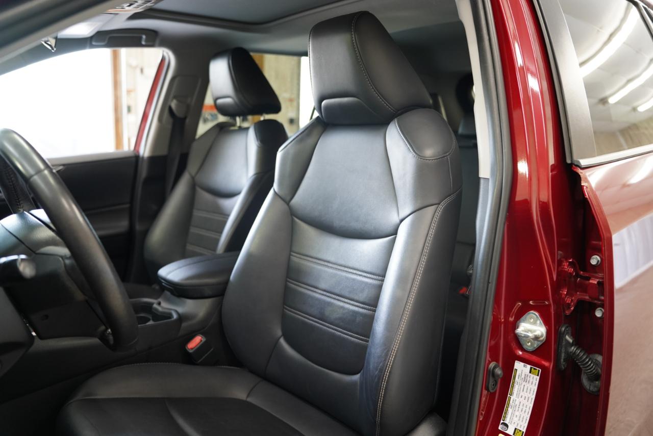 Toyota RAV4 XLE Premium FWD (Natl) 2019