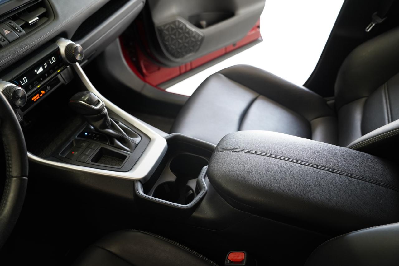 Toyota RAV4 XLE Premium FWD (Natl) 2019