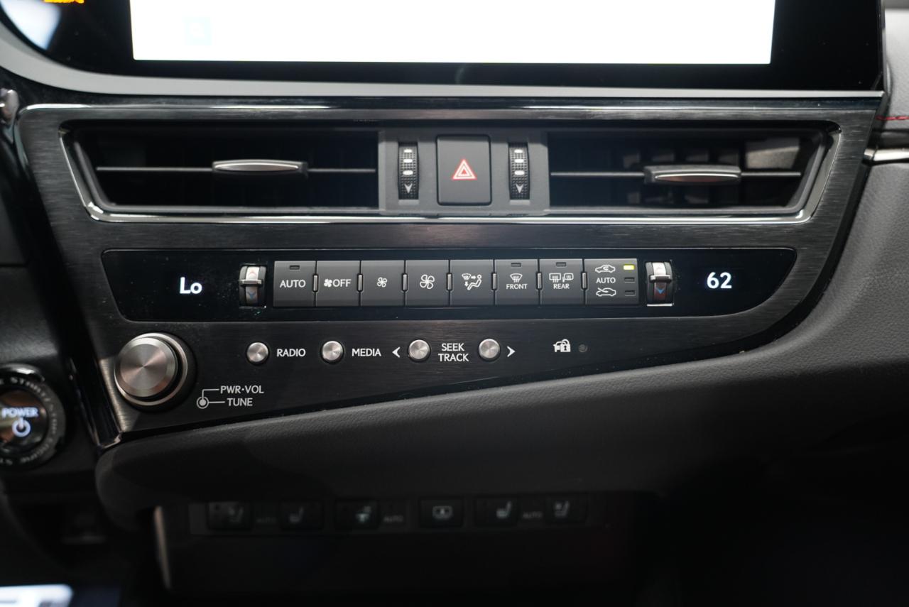 Lexus ES ES 300h FWD 2024