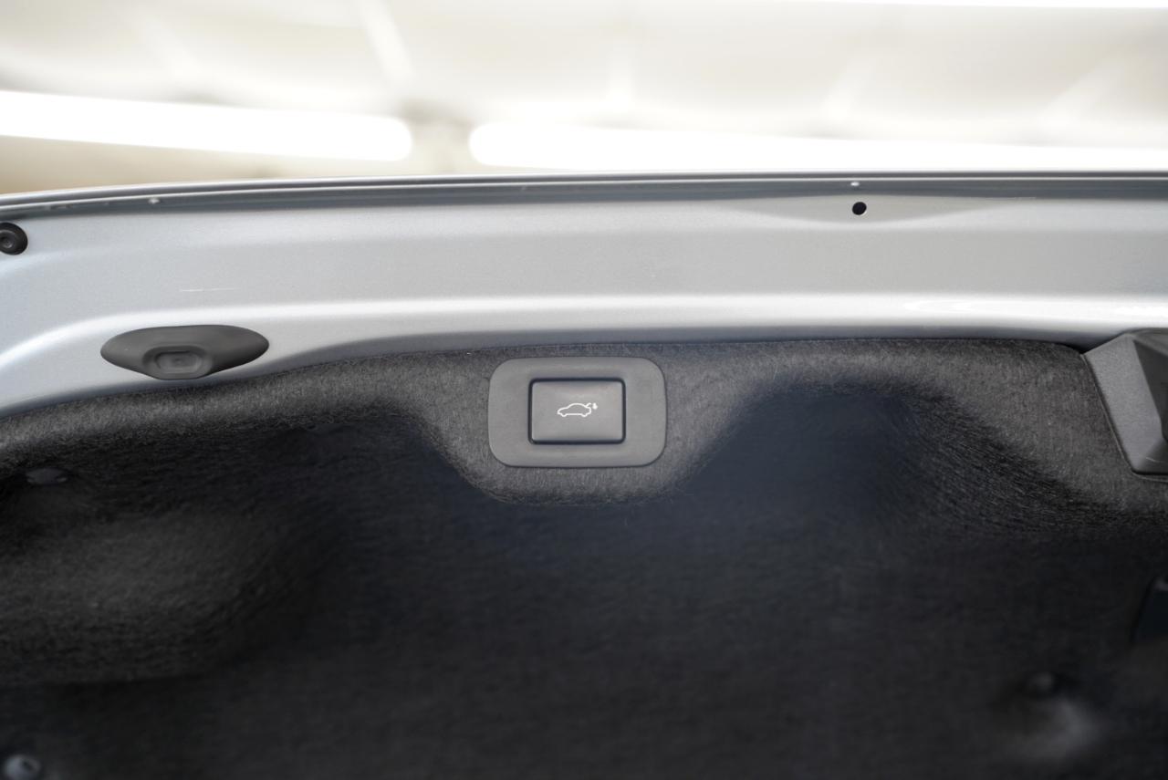 Lexus ES ES 300h FWD 2024