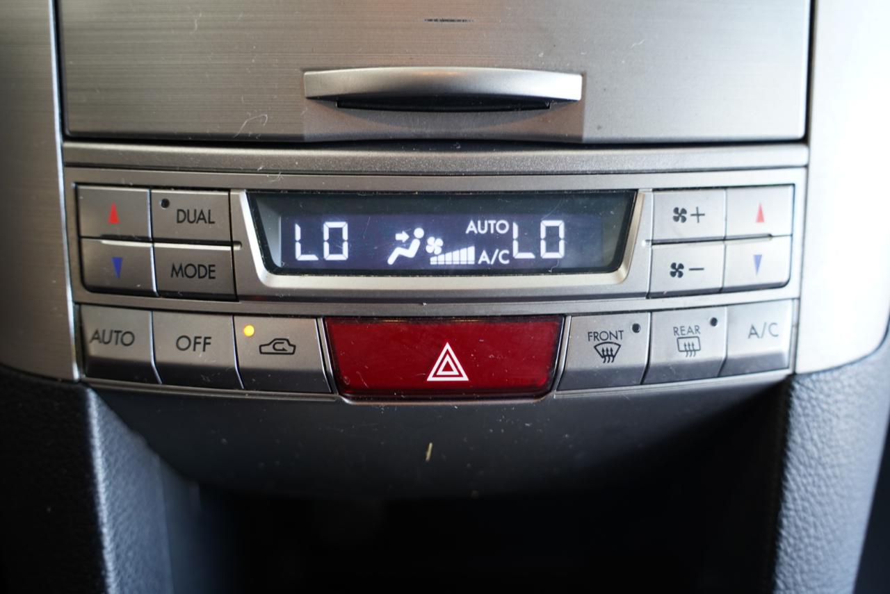 Subaru Outback 4dr Wgn H4 Auto 2.5i Limited 2012