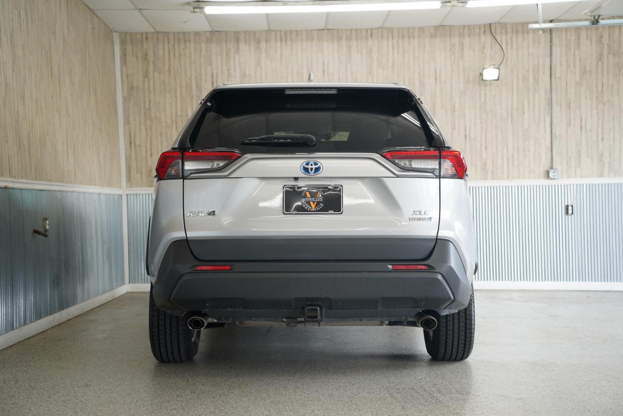 Toyota RAV4 Hybrid XLE AWD (Natl) 2019