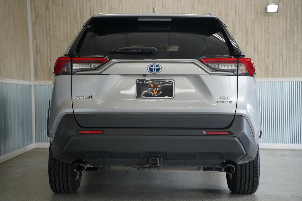 Toyota RAV4 Hybrid XLE AWD (Natl) 2019