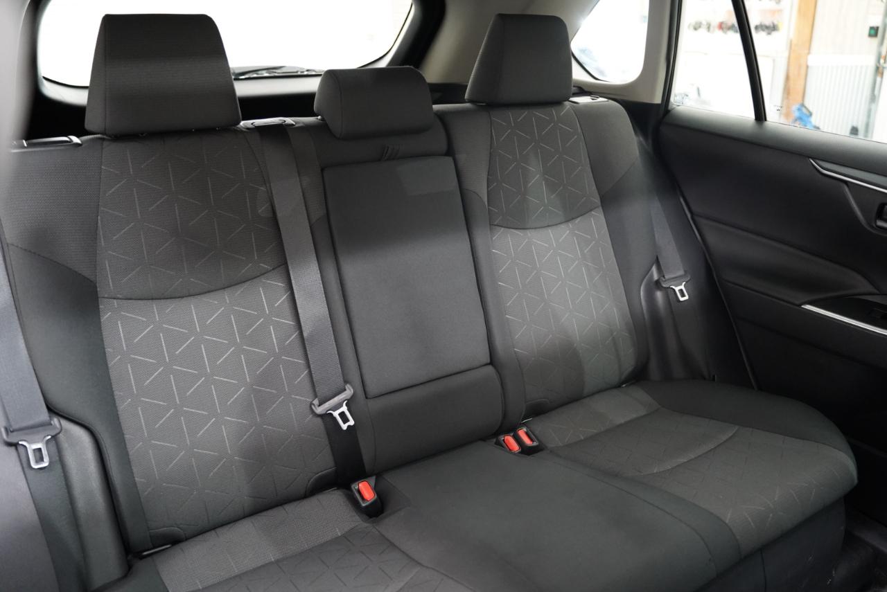 Toyota RAV4 Hybrid XLE AWD (Natl) 2019