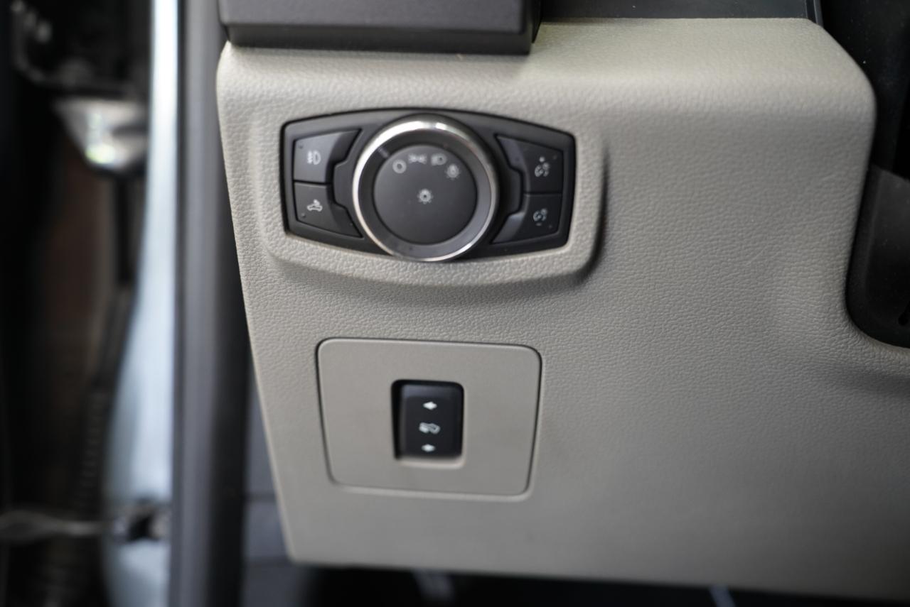 Ford F-150 4WD SuperCrew 145" XLT 2015