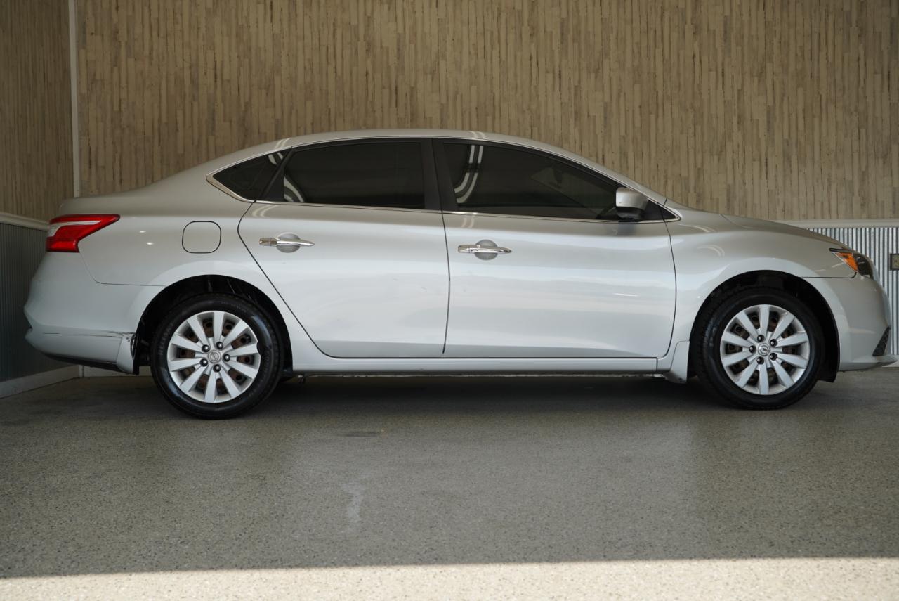 Nissan Sentra S CVT 2019