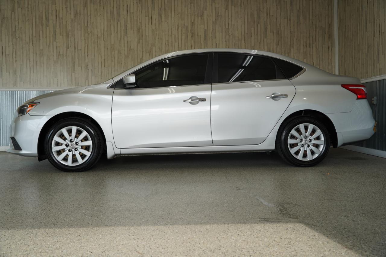 Nissan Sentra S CVT 2019