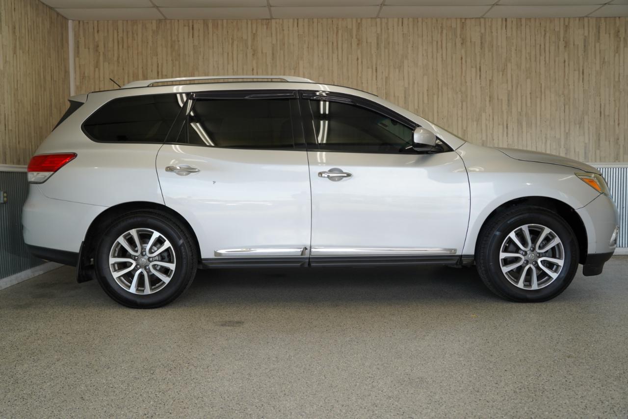 Nissan Pathfinder 4WD 4dr SL 2014