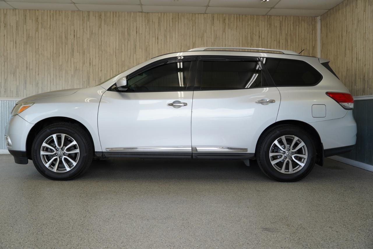 Nissan Pathfinder 4WD 4dr SL 2014