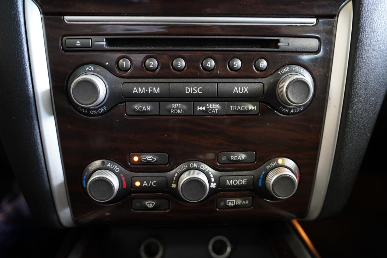 Nissan Pathfinder 4WD 4dr SL 2014