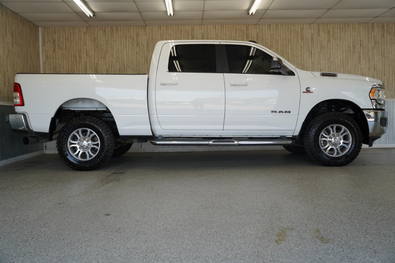RAM 2500 Big Horn 4x4 Crew Cab 6'4" Box 2020