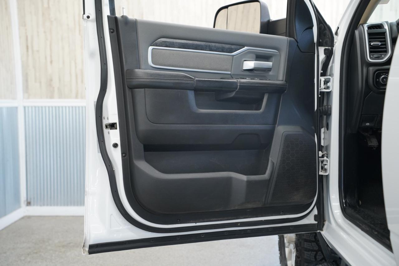 RAM 2500 Big Horn 4x4 Crew Cab 6'4" Box 2020