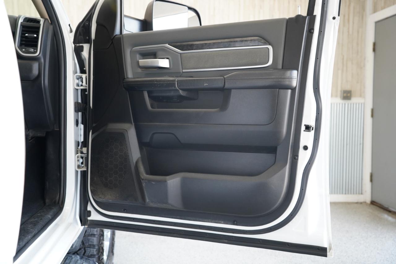 RAM 2500 Big Horn 4x4 Crew Cab 6'4" Box 2020