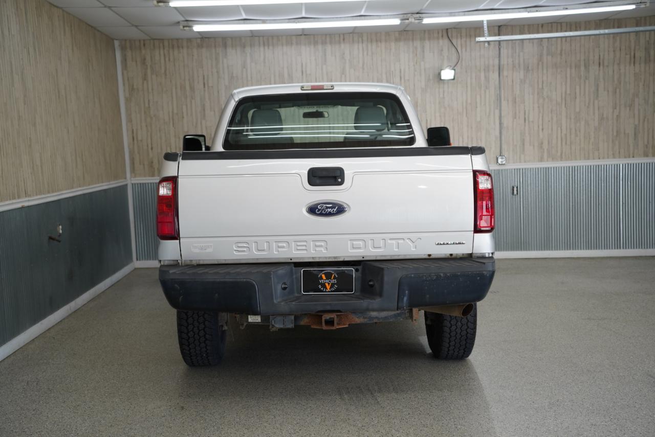 Ford Super Duty F-250 SRW 4WD Reg Cab 137" XL 2014