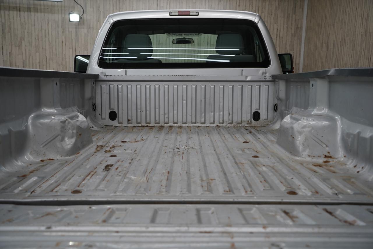 Ford Super Duty F-250 SRW 4WD Reg Cab 137" XL 2014