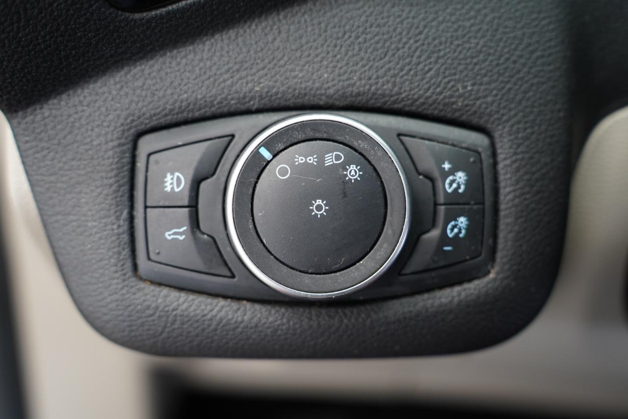 Ford Escape Titanium 4WD 2018