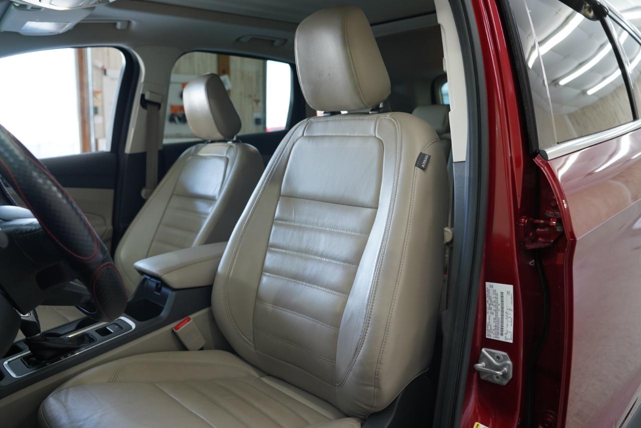 Ford Escape Titanium 4WD 2018