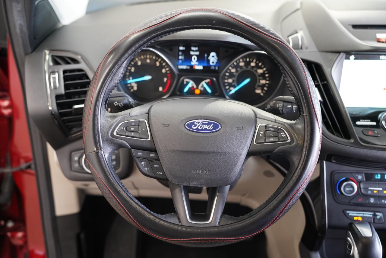 Ford Escape Titanium 4WD 2018