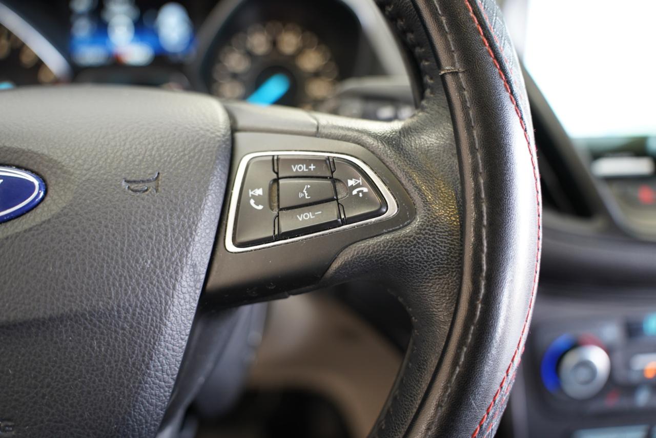 Ford Escape Titanium 4WD 2018