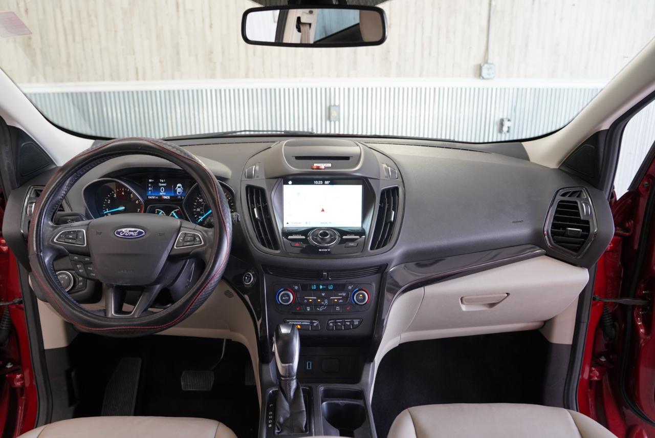 Ford Escape Titanium 4WD 2018