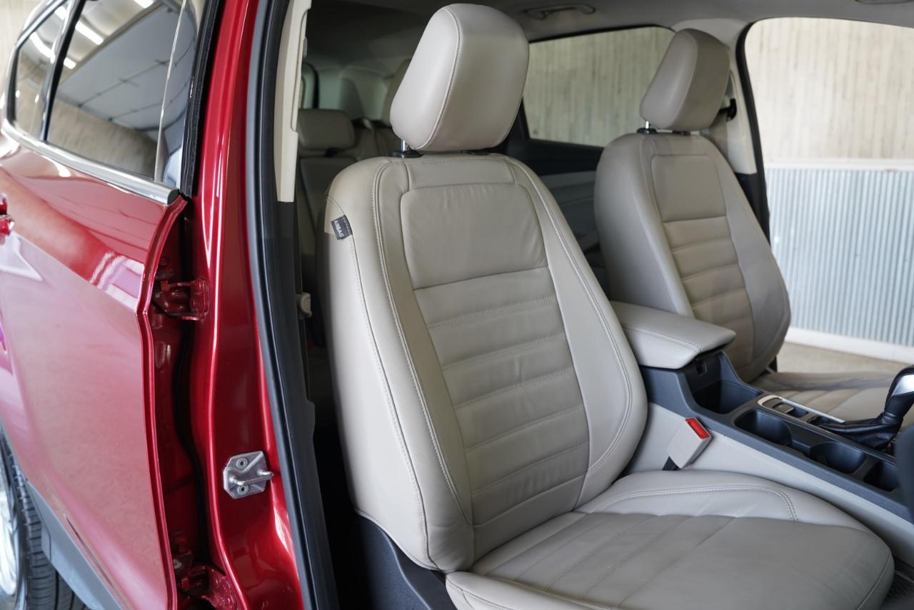 Ford Escape Titanium 4WD 2018
