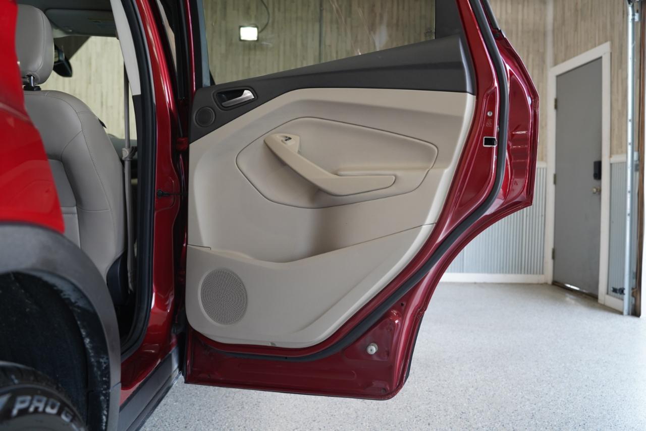 Ford Escape Titanium 4WD 2018