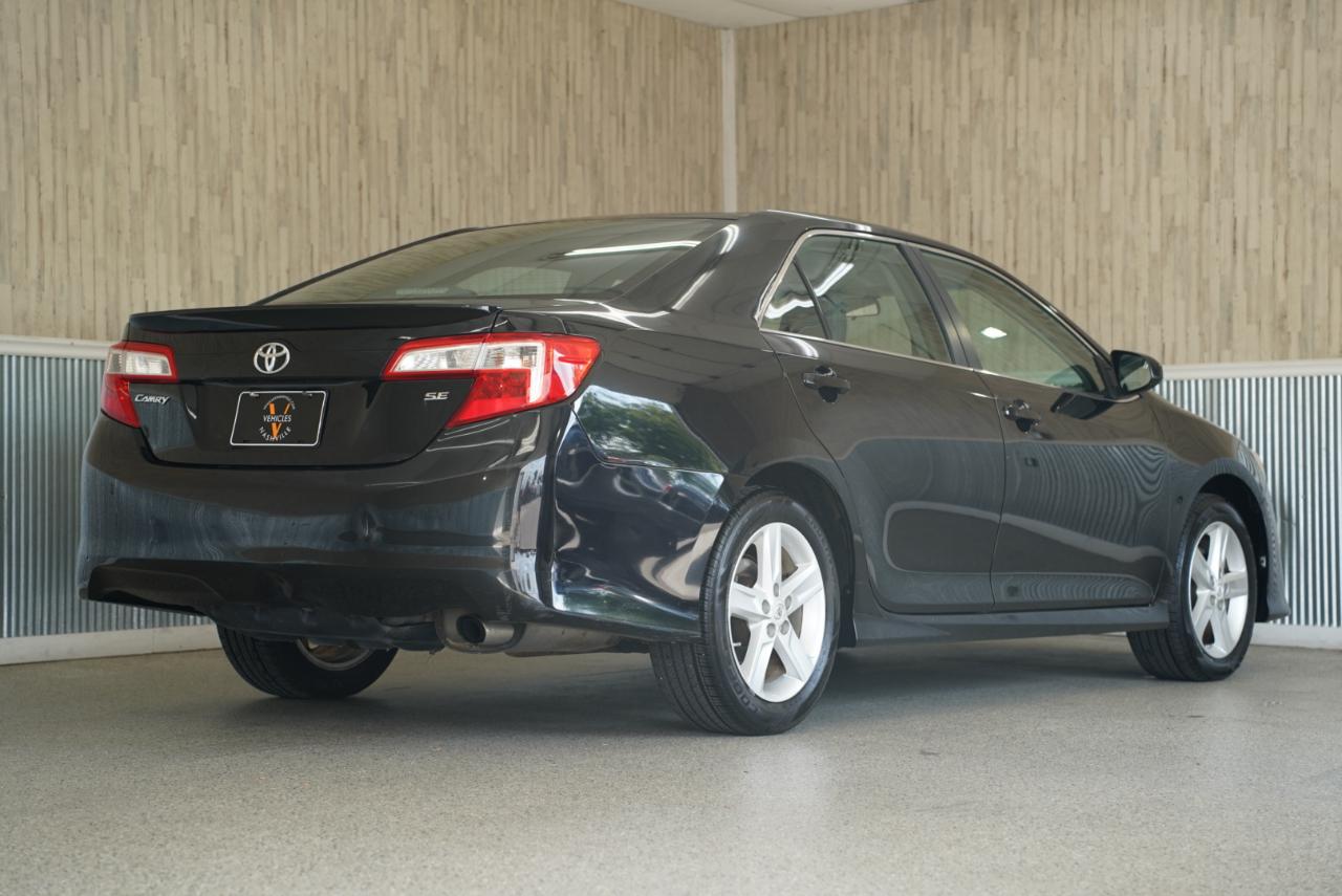 Toyota Camry SE 2012