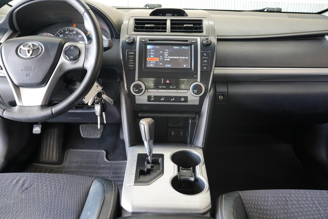Toyota Camry SE 2012