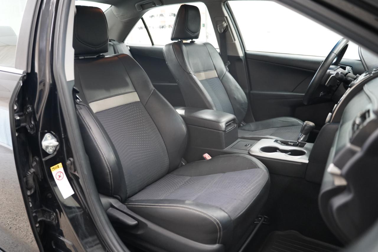 Toyota Camry SE 2012