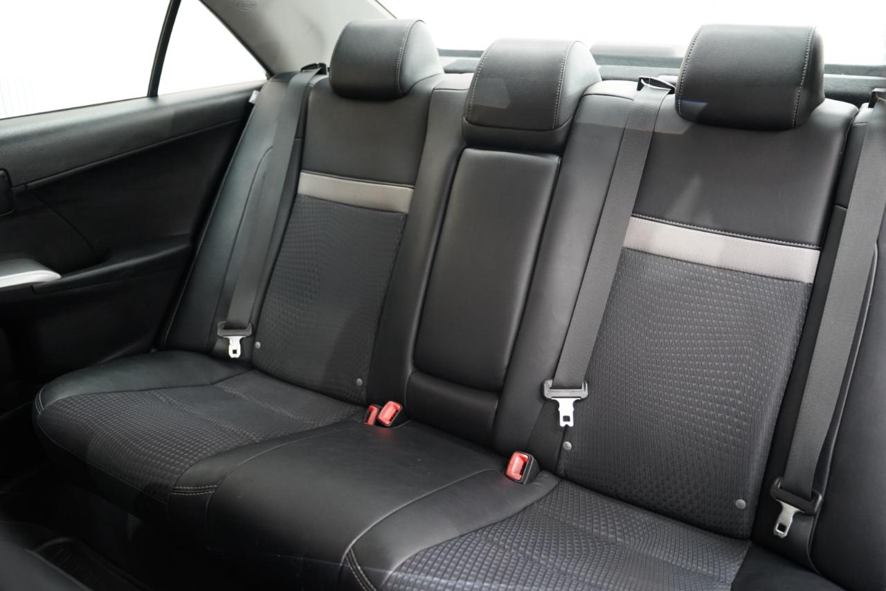 Toyota Camry SE 2012