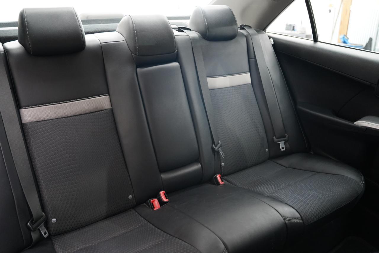 Toyota Camry SE 2012